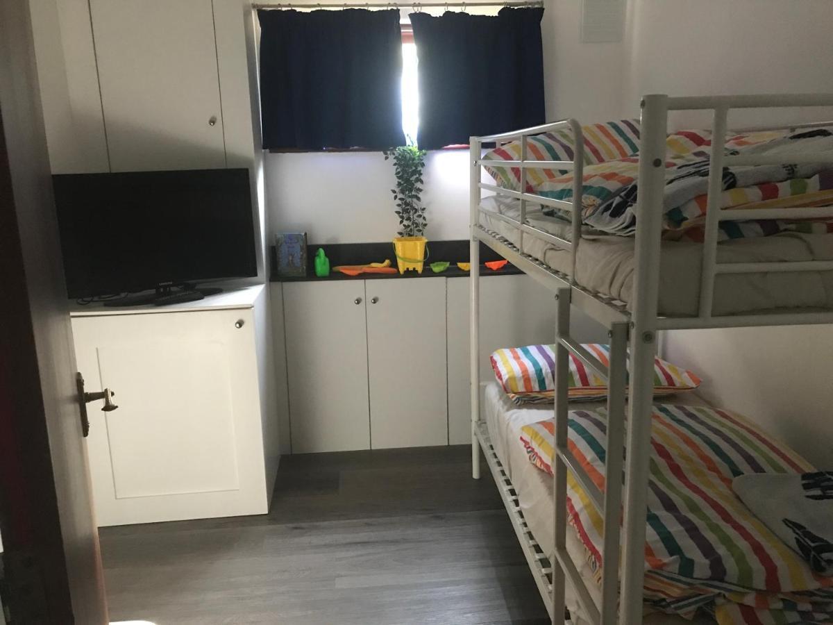 Lovely 3 Bed Ground Floor Flat With Free Parking 스와니지 외부 사진